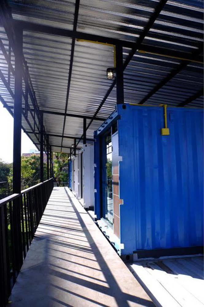 Oyo 673 Nice Sleep Box Hotel Chiang Mai Buitenkant foto