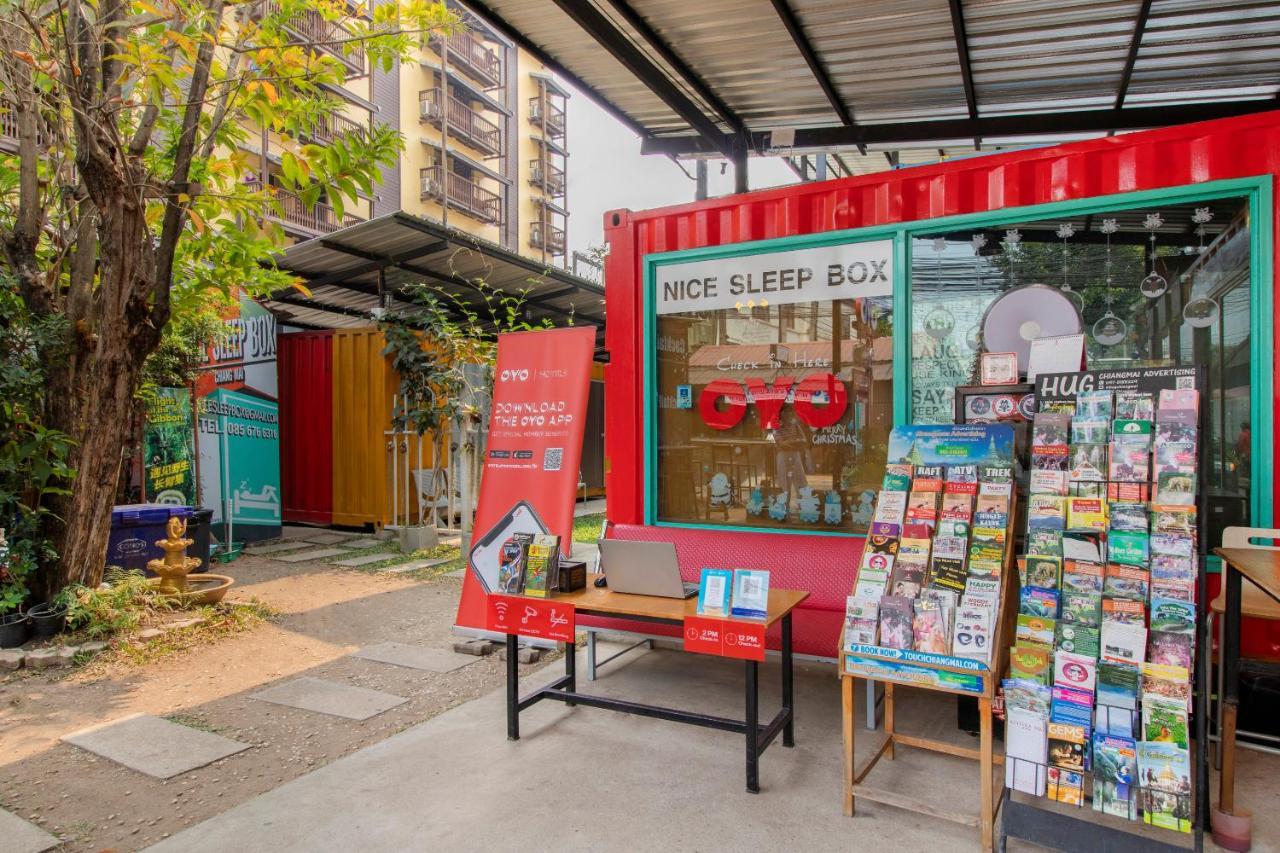 Oyo 673 Nice Sleep Box Hotel Chiang Mai Buitenkant foto